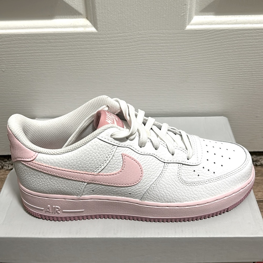 junior white and pink air force 1